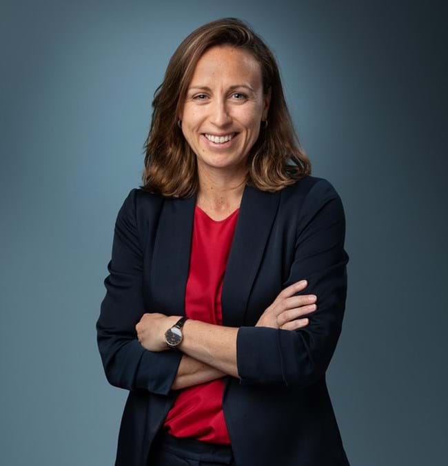 Laura Reeves Wilson SETTING NEW STANDARDS
